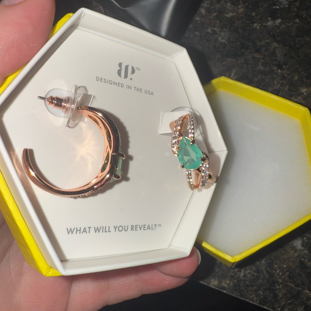 BP Gold and Green Earrings Set